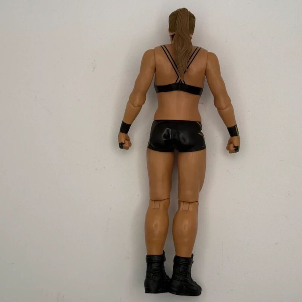 Mattel WWE Basic Series #140 Ronda Rousey Action Figure - Picture 2 of 2